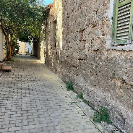بيت للعطل Grandmother's House *