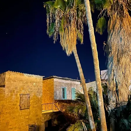 Grandmother's House بيت للعطل فاماغوستا