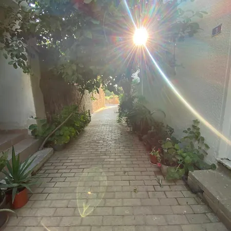 Grandmother's House Αμμόχωστος