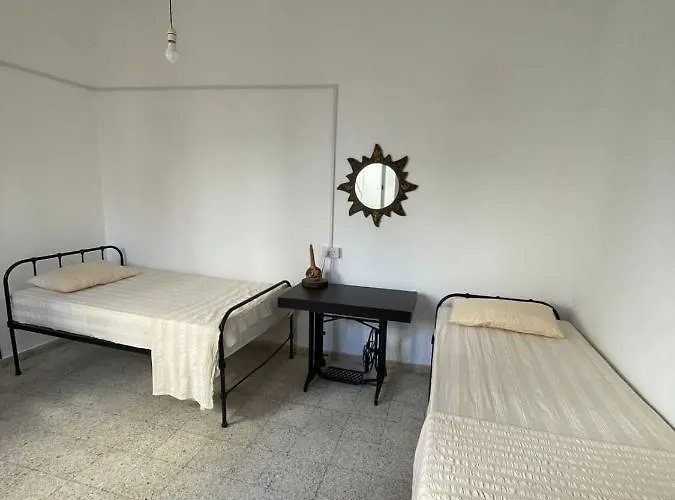 Semesterbostad Grandmother's House Famagusta (Northern Cyprus)